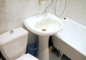 Установка раковины тюльпан в ванной в Менделеевске